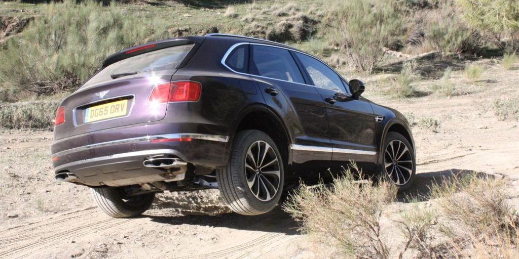 2017 Bentley Bentayga SUV Performance