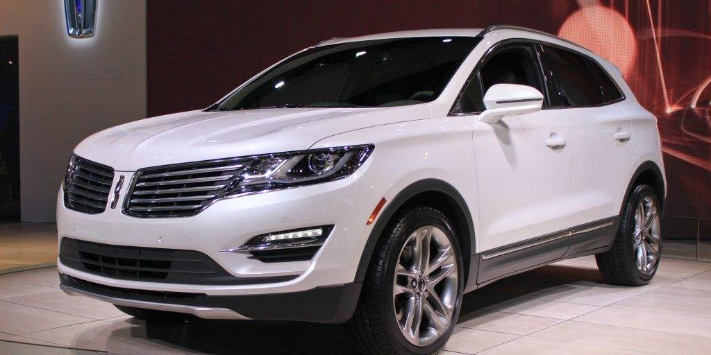 2015-lincoln-mkc_100447409_l