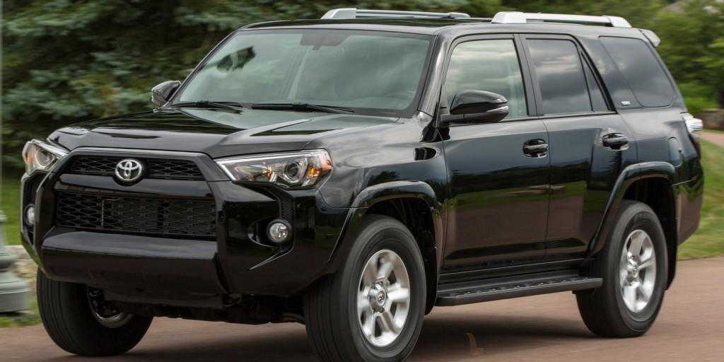 2015_Toyota_4Runner_SR5_4dr_SUV_40L_6cyl_5A_3941880