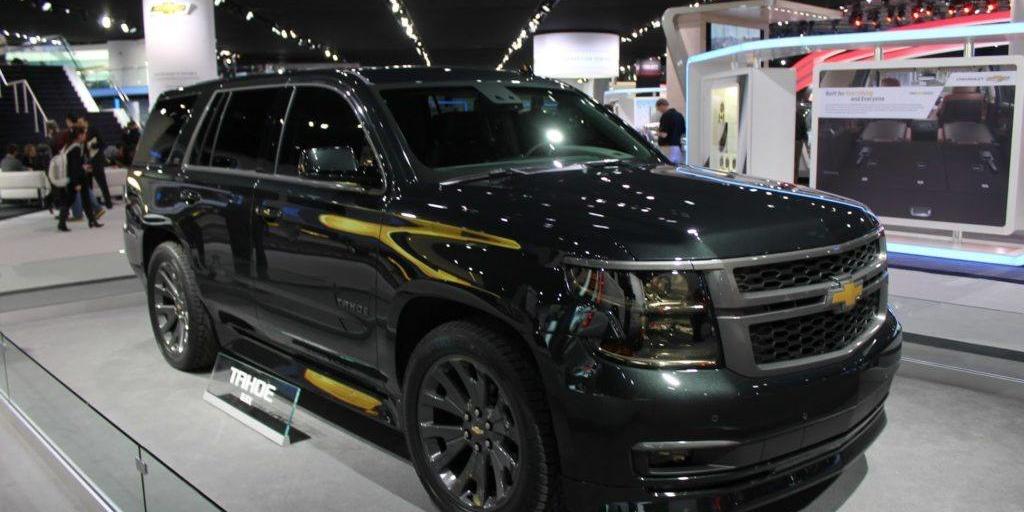 2017-chevrolet-tahoe-front